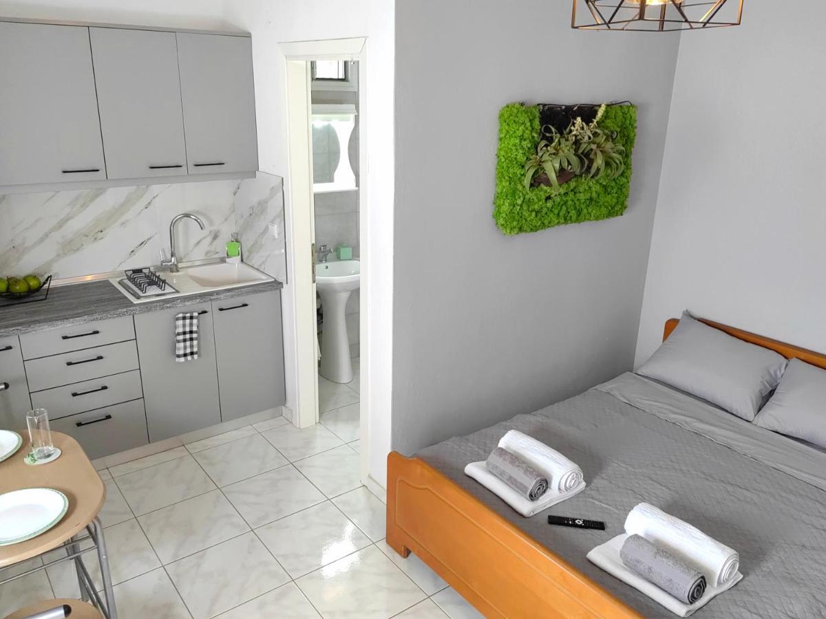 Anthos Rooms Vrasna Eksteriør billede